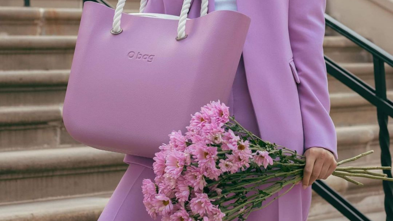 Hogyan használd a rózsaszín és lila árnyalatú táskákat megjelenésed fokozására?